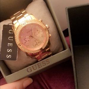 Guess woman watch